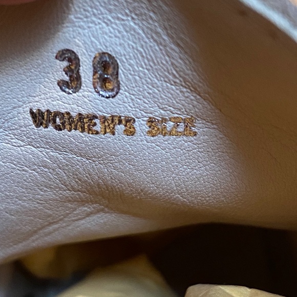 EUC Tod’s genuine suede leather boot - Picture 5 of 16